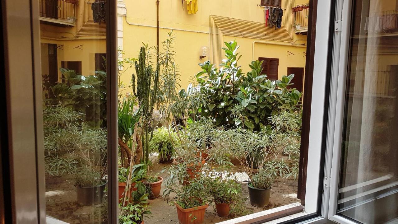 Lovely Apartment In Testaccio, Rome Exterior photo